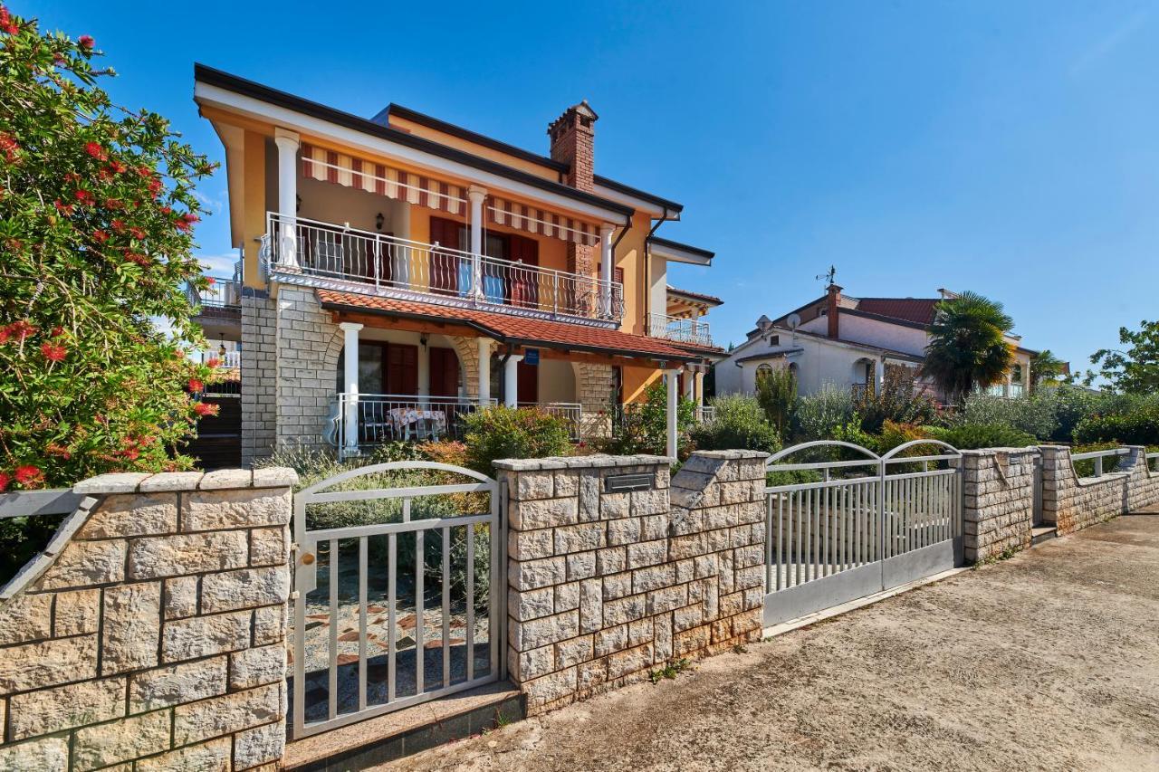 Haus Ana Poreč Exterior foto